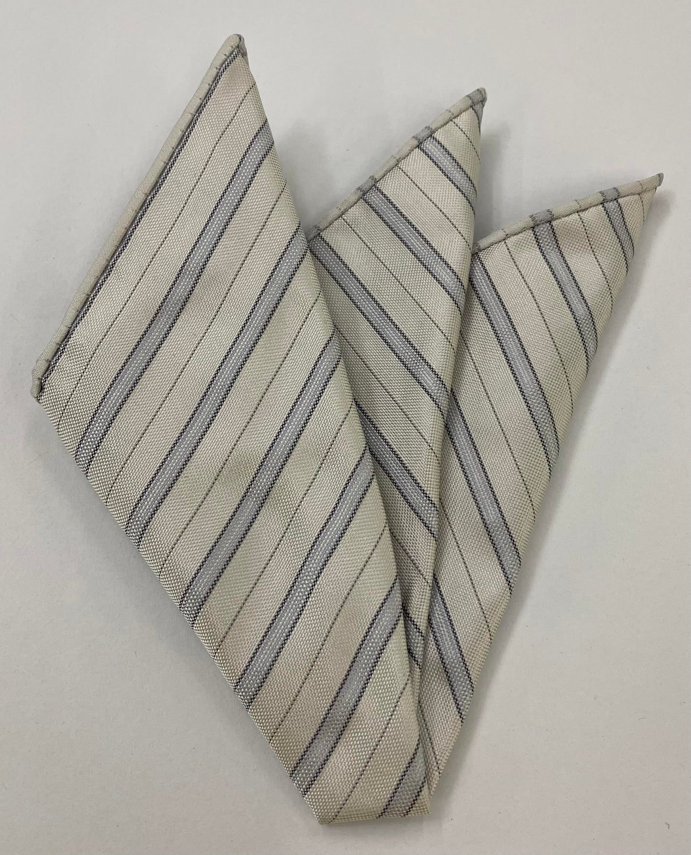 정장/웨딩 스트라이프 실크 포켓 스퀘어 #WDSP-9 오프화이트, 실버, 차콜 그레이 & 실버 (블루 포인트)