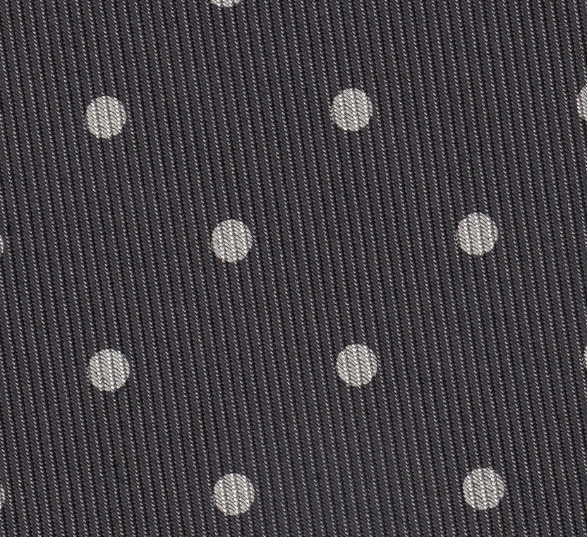 ダークチャコールグレーのプリントドットシルクタイ MCDT-42（オフホワイト）