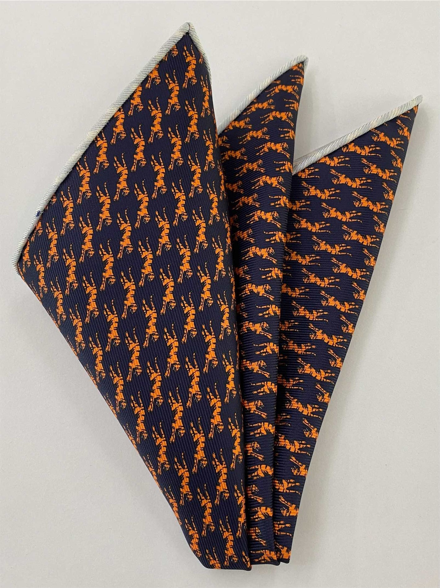 マクルズフィールド プリントシルク ポケットスクエア MCP-757