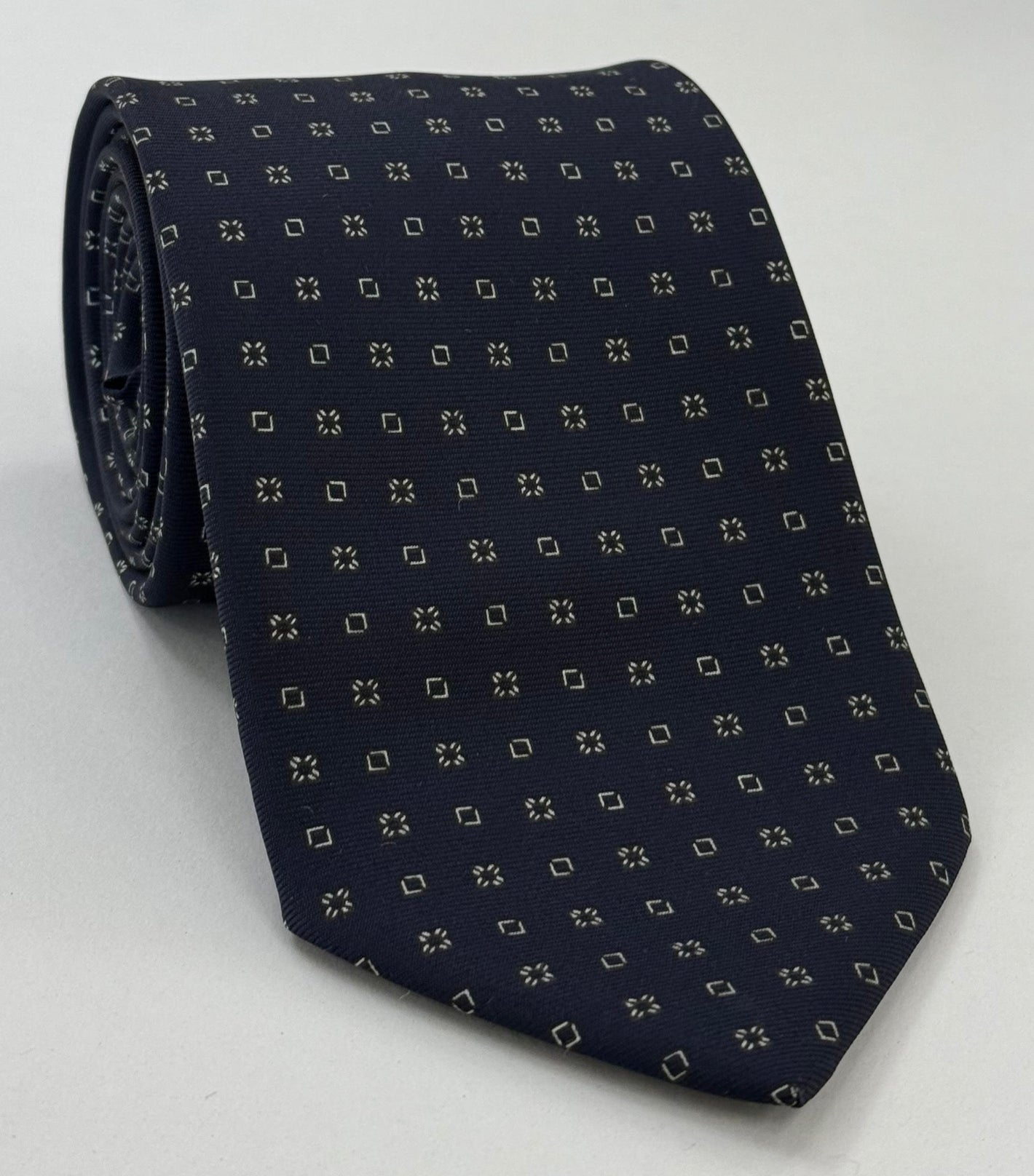 Off-White on Midnight Blue Macclesfield Printed Silk Tie MCT-169