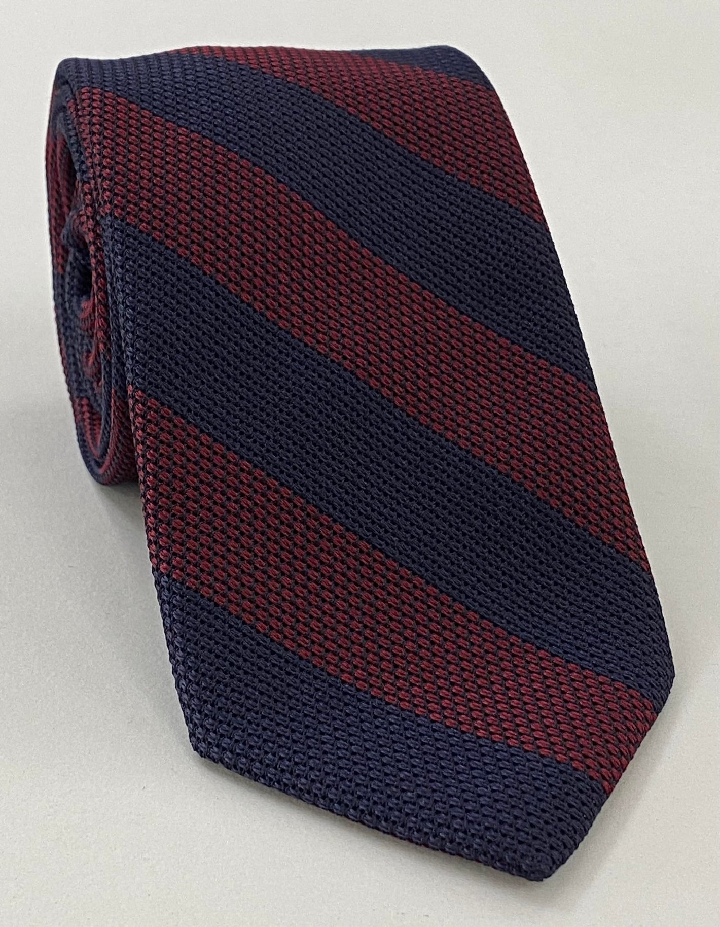 다크 레드 & 미드나잇 블루 그레나딘 피나 와이드 스트라이프 실크 타이 GFBST-5