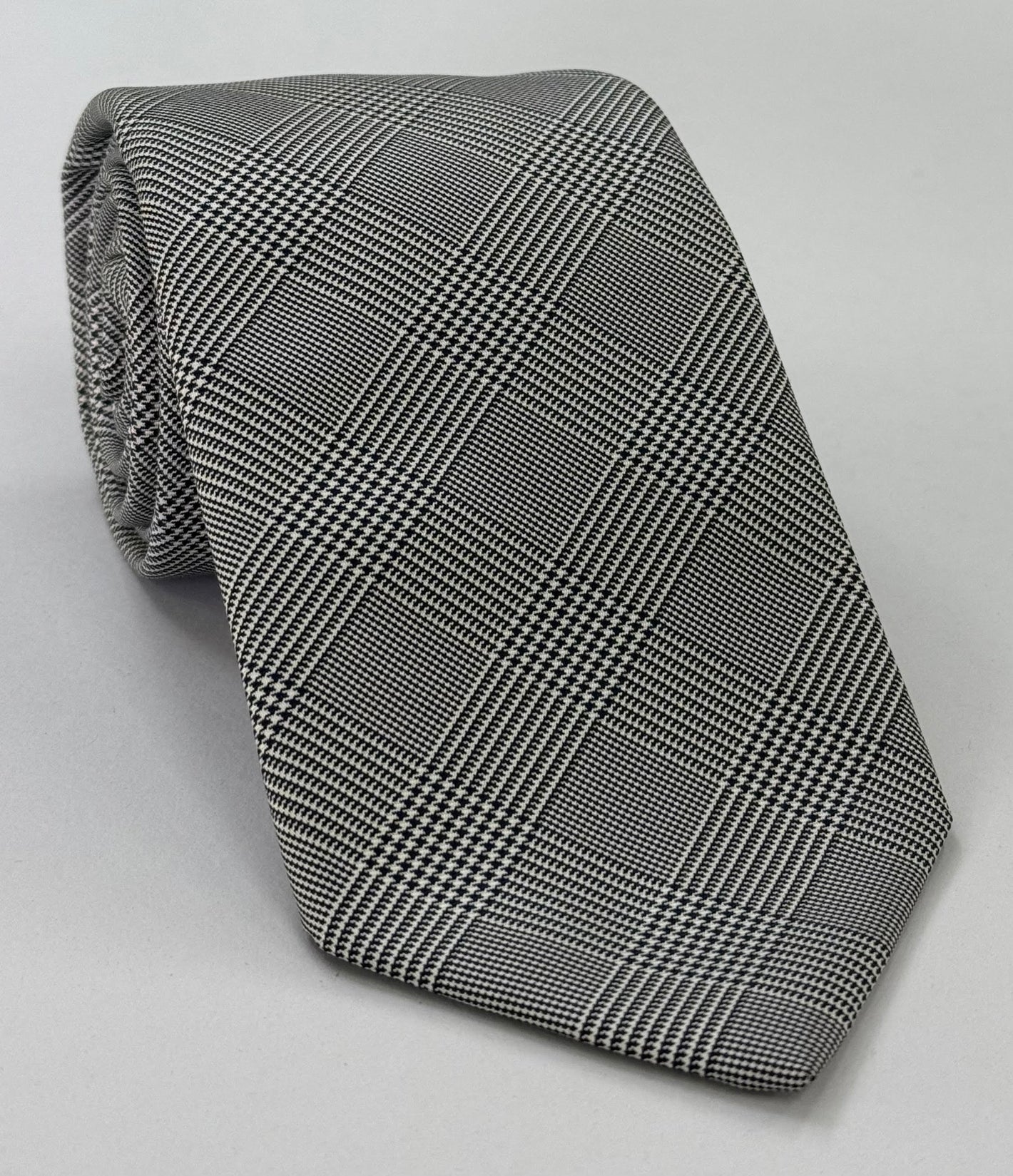 Midnight Blue & White Prince Of Wales Silk Tie PWT-5