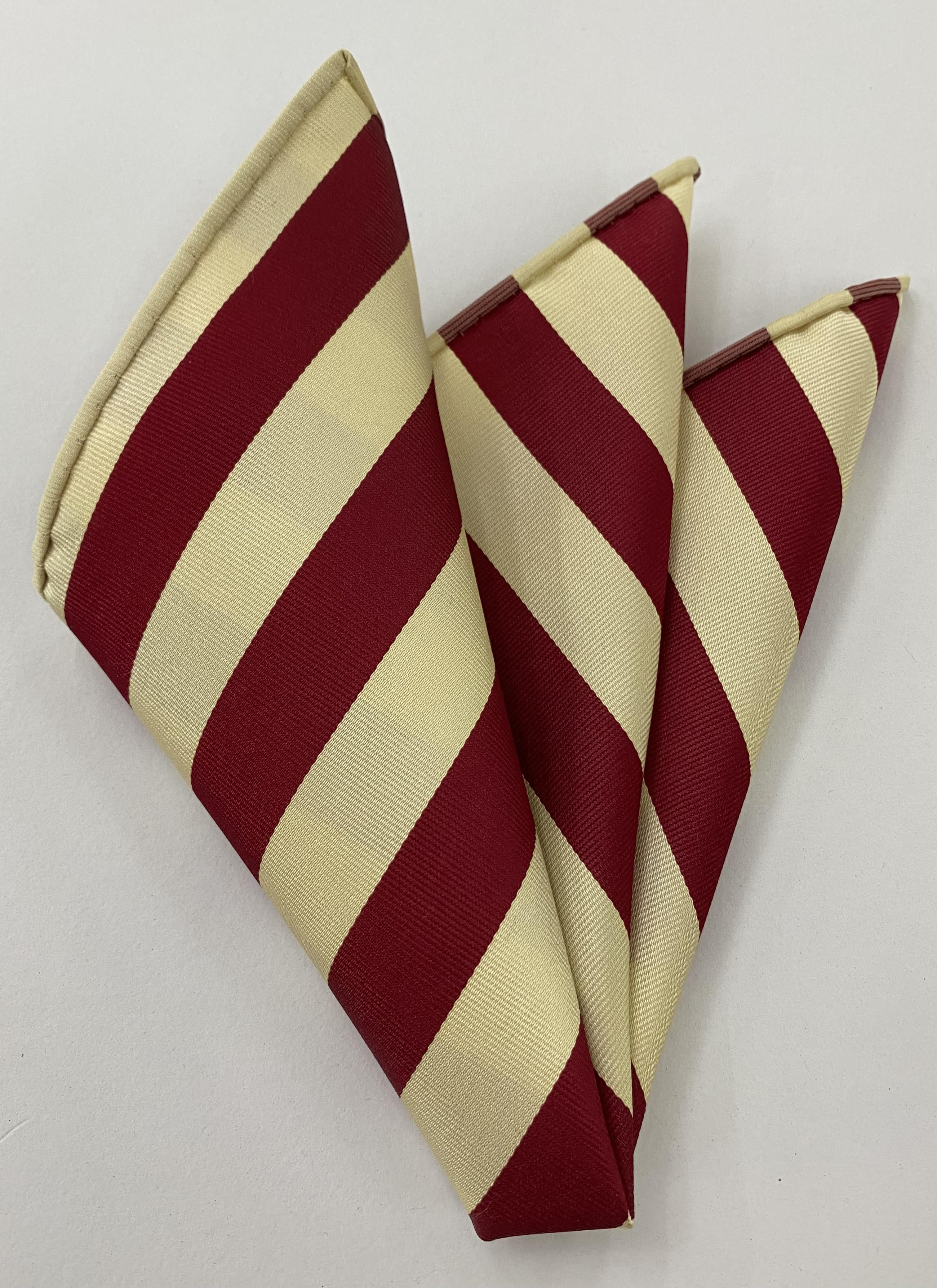 インディアナ・フージャーズ シルクポケットスクエア #ACOP-23（クリムゾン＆クリーム）